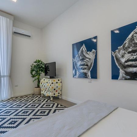 Appartamento Via Toledo 55 - Palazzo Della Porta Νάπολη Εξωτερικό φωτογραφία
